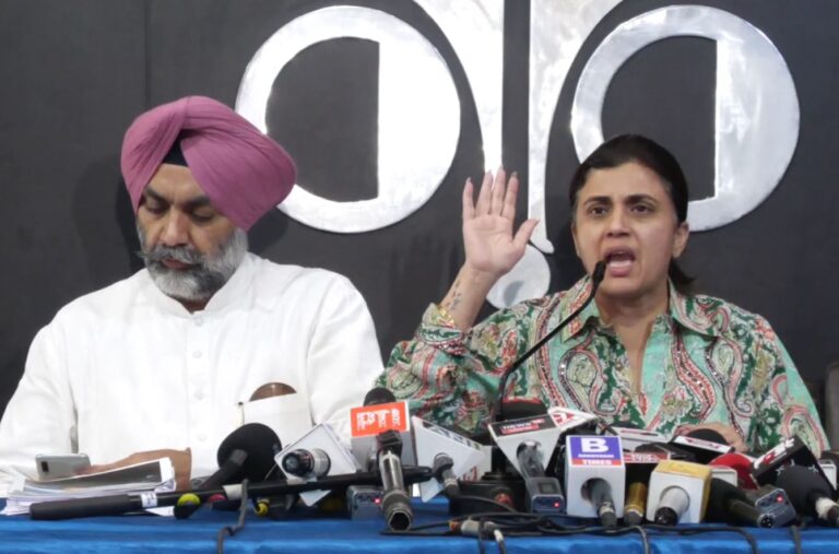 ਕਰਨਲ ਬਾਠ ਕੁੱਟਮਾਰ ਮਾਮਲੇ ’ਚ ਪੀੜਤ ਪਰਿਵਾਰ ਦੀ ਪ੍ਰੈੱਸ ਕਾਨਫਰੰਸ