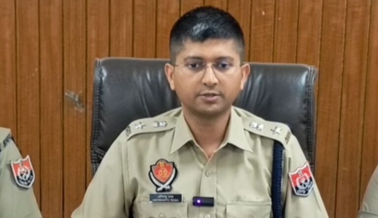 ਗੋਇੰਦਵਾਲ ਸਾਹਿਬ ਪੁਲਿਸ ਨੇ ਸੁਲਝਇਆ ਔਰਤ ਦੇ ਕਤਲ ਦਾ ਮਾਮਲਾ/ ਪਾਠ ਕਰਦੀ ਔਰਤ ਨੂੰ ਗਲਾ ਰੇਤ ਕੇ ਉਤਾਰਿਆ ਗਿਆ ਸੀ ਮੌਤ ਦੇ ਘਾਟ/ ਲੁੱਟ ਦੀ ਨੀਅਤ ਨਾਲ ਕੀਤਾ ਸੀ ਕਤਲ, ਇਕ ਮੁਲਜਮ ਕਾਬੂ, ਦੋ ਦੀ ਭਾਲ ਜਾਰੀ