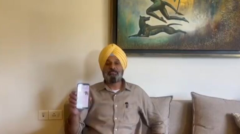 ਨਵੀਂ ਸਿਟ ਨੂੰ ਲੈ ਕੇ ਪੰਜਾਬ ਸਰਕਾਰ ’ਤੇ ਵਰ੍ਹੇ ਬਿਕਰਮ ਮਜੀਠੀਆ/ ਬੇਬੁਨਿਆਦ ਦੋਸ਼ਾਂ ਤਹਿਤ ਪ੍ਰੇਸ਼ਾਨ ਕਰਨ ਦੇ ਲਾਏ ਇਲਜ਼ਾਮ/ ਮੁੱਖ ਮੰਤਰੀ ਮਾਨ ਨੂੰ ਖੁਦ ਸਿਟ ਚੇਅਰਮੈਨ ਬਣਨ ਦੀ ਦਿੱਤੀ ਸਲਾਹ