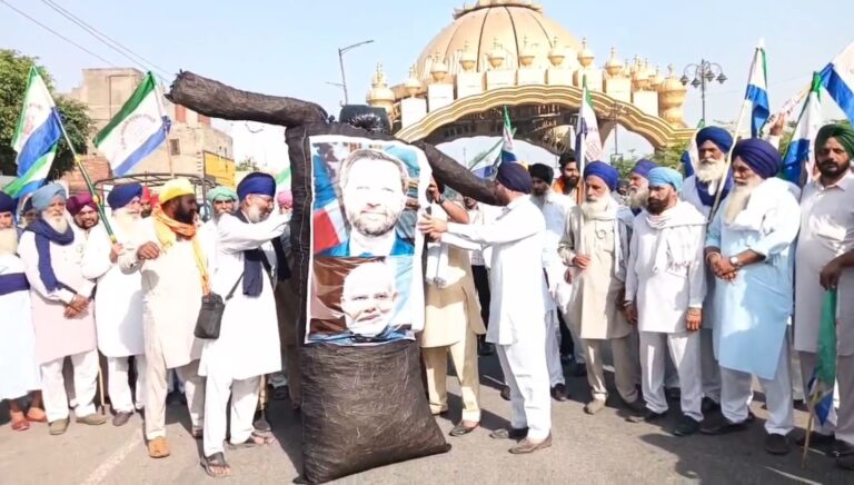 ਅੰਮ੍ਰਿਤਸਰ ’ਚ ਕਿਸਾਨਾਂ ਦਾ ਭਾਰਤ ਤੇ ਅਮਰੀਕਾ ਸਰਕਾਰ ਖਿਲਾਫ਼ ਪ੍ਰਦਰਸ਼ਨ/ ਉਪ ਰਾਸ਼ਟਰਪਤੀ ਜੇਡੀ ਬੈਂਸ ਤੇ ਪੀਐਮ ਮੋਦੀ ਦੇ ਪੁਤਲੇ ਫੂਕ ਕੇ ਕੀਤੀ ਨਾਅਰੇਬਾਜ਼ੀ/ ਦੋਵਾਂ ਮੁਲਕਾਂ ਵਿਚਾਲੇ ਕੀਤੇ ਜਾ ਰਹੇ ਸਮਝੌਦਿਆਂ ਦਾ ਕੀਤਾ ਵਿਰੋਧ